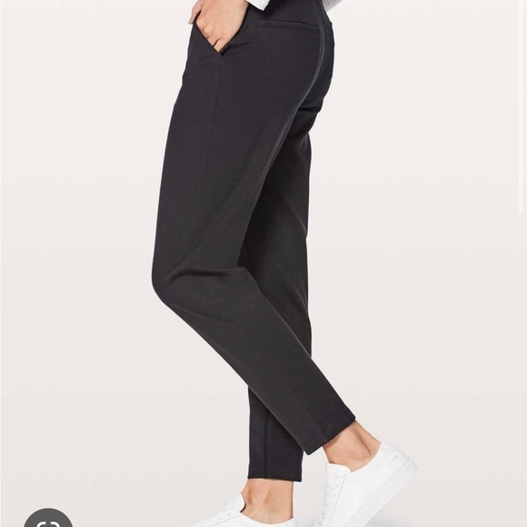 Womens 6-8 lululemon work pants - Picture 6 of 7